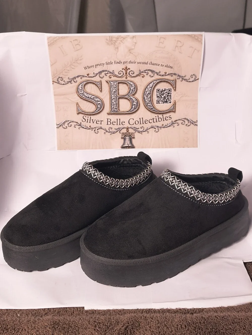Mudd Stormy Black Platform Clogs Faux Fur Metallic Trim Y2K Women's 8.5